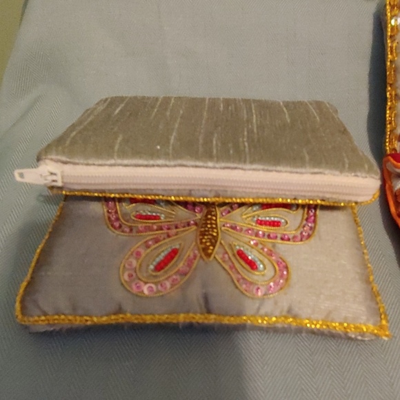 🐪 Four Tiny Little Bags! - Picture 6 of 7